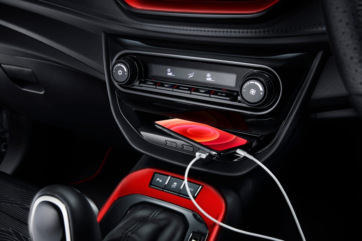 Proton Iriz Interior 7