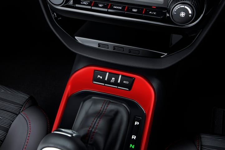 Proton Iriz Interior 10