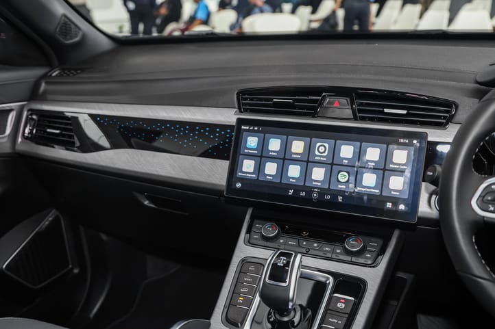 Proton X70 Interior 8