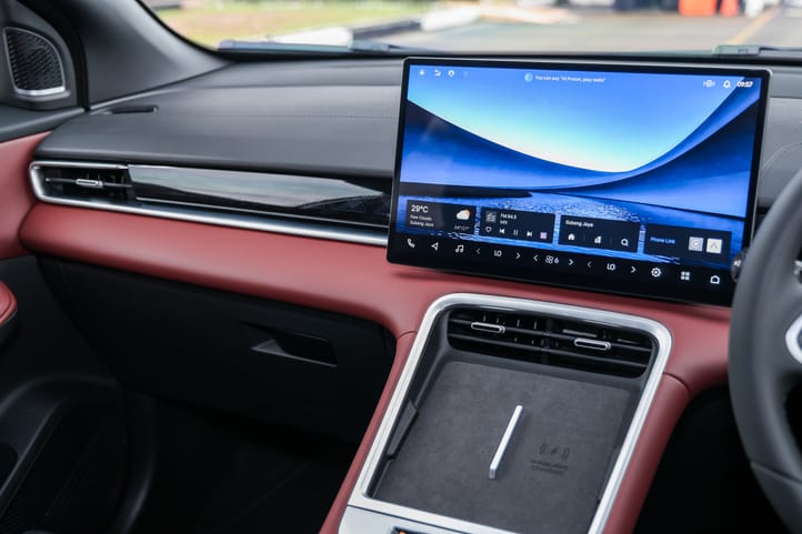 Proton X50 Interior 10