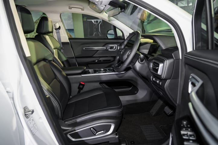 Proton X90 Interior 9