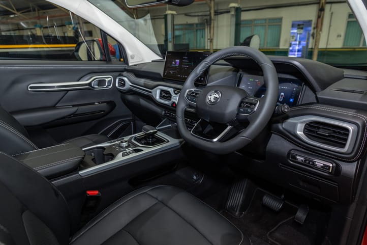 Proton X90 Interior 2