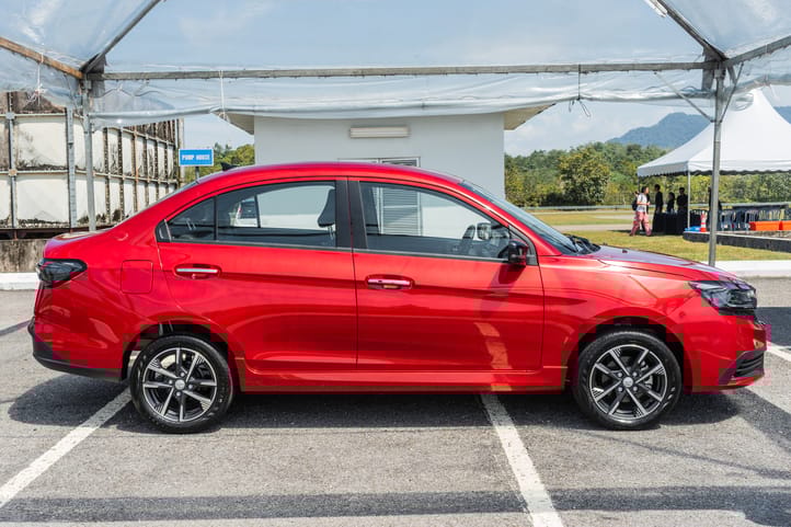 Proton Saga Exterior 5